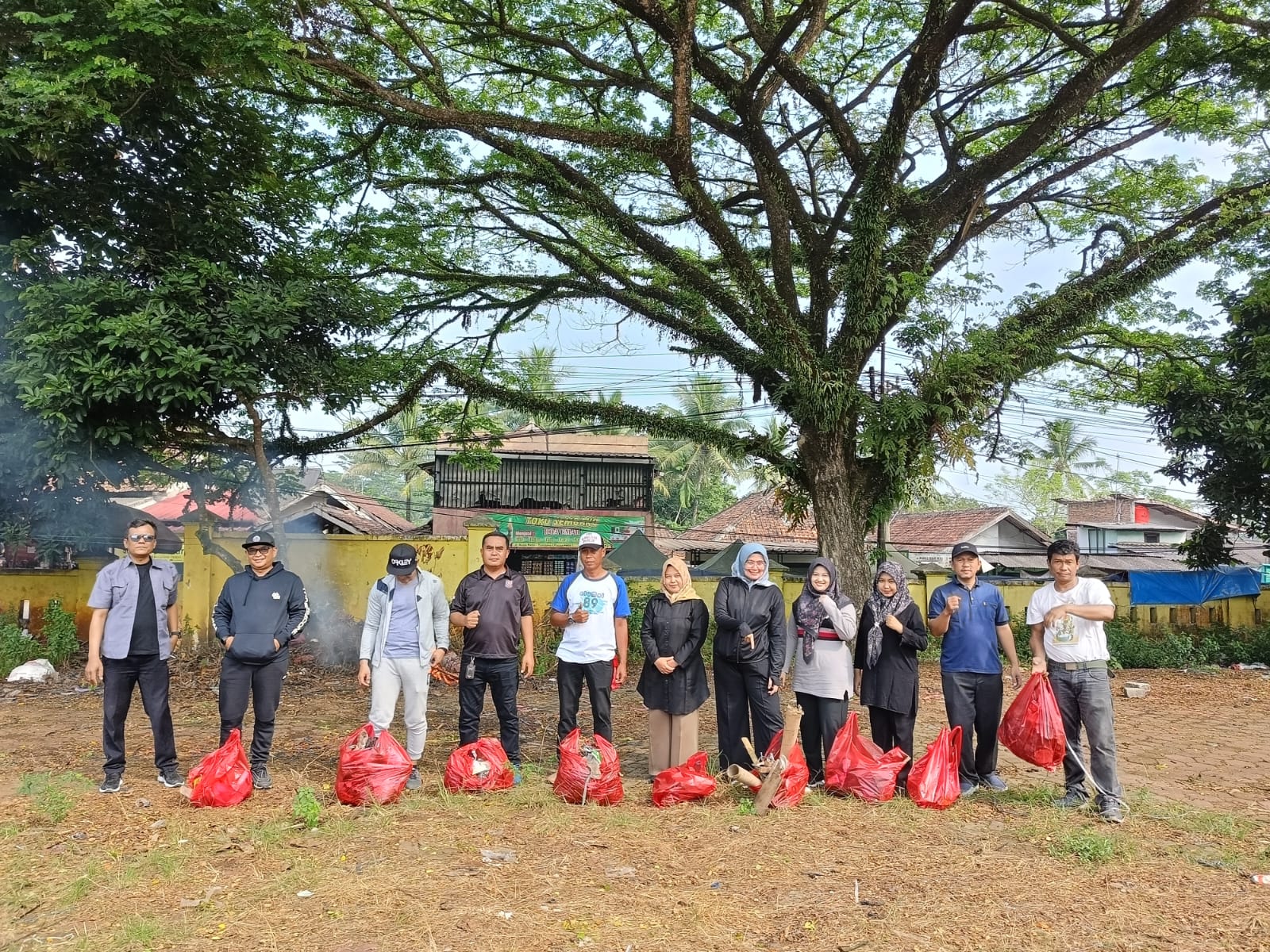 gerebeg-sampah-wujud-nyata-kecamatan-petir-dukung-program-kabupaten-serang-bahagia-bebas-sampah