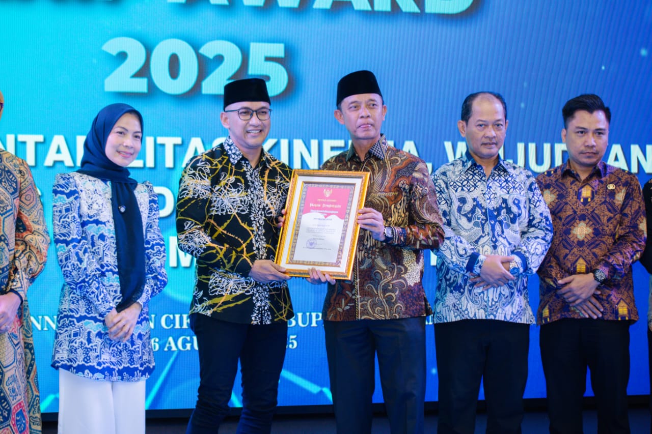 kecamatan-petir-raih-juara-1-sakip-award-tingkat-kecamatan-kabupaten-serang-tahun-2025