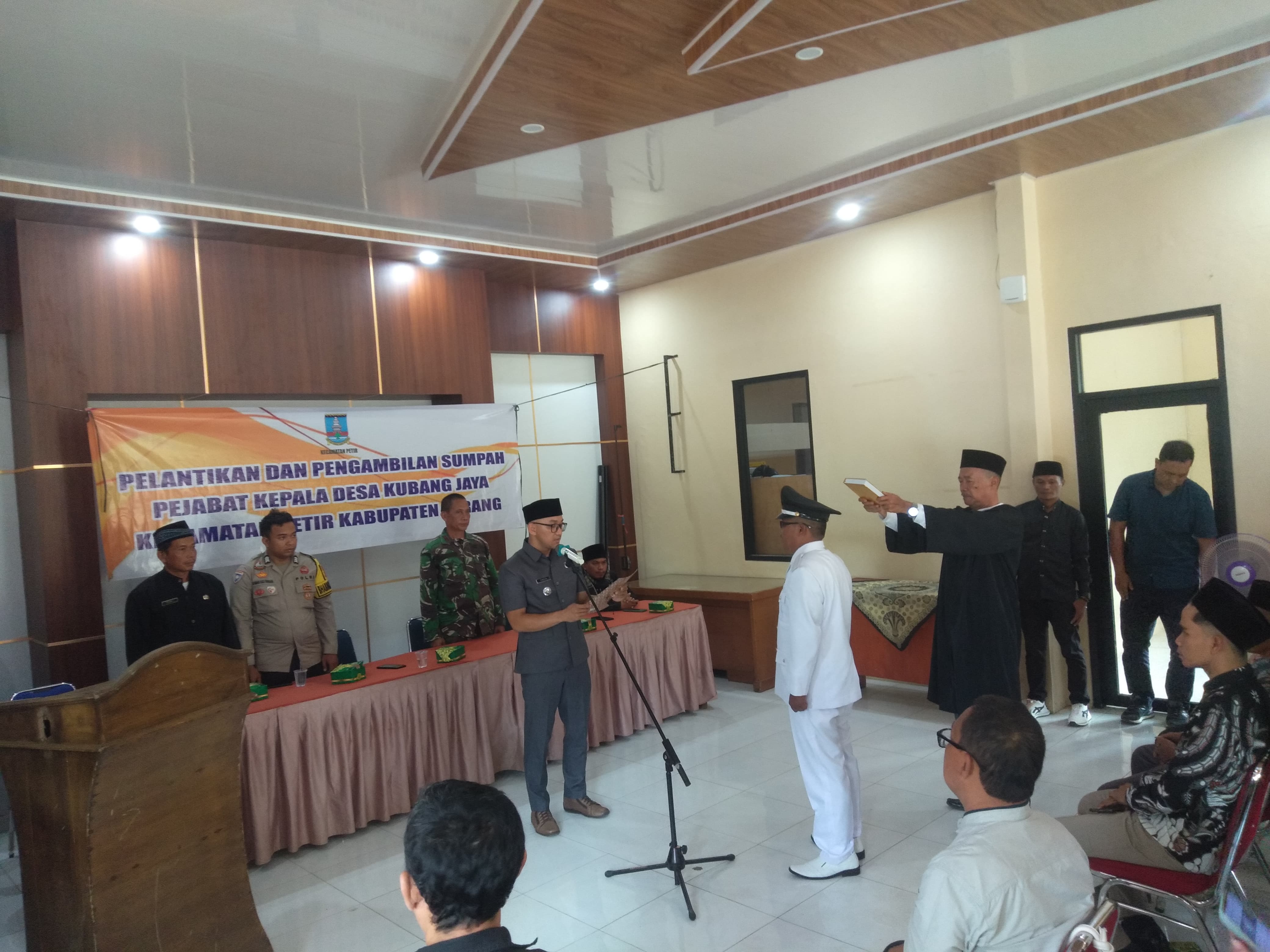pelantikan-dan-sertijab-penjabat-kepala-desa-kubang-jaya-di-kecamatan-petir